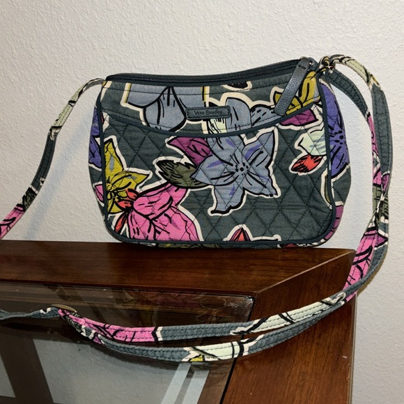 Vera Bradley falling flowers small crossbody with matching wallet - Picture 3 of 3